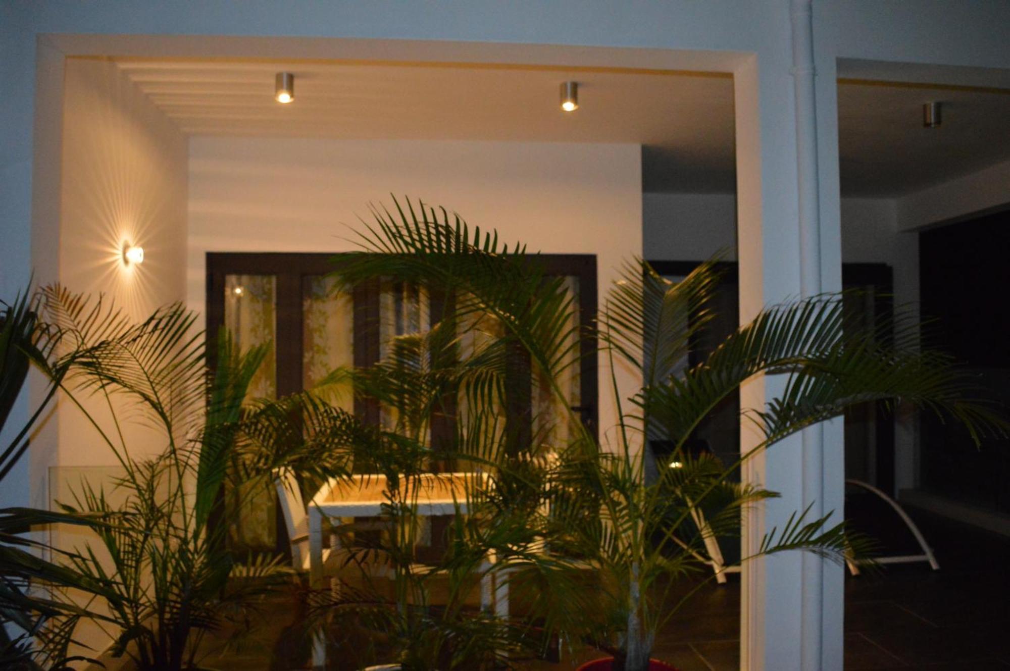 Pingo Premium Apartment La Gaulette Ruang foto